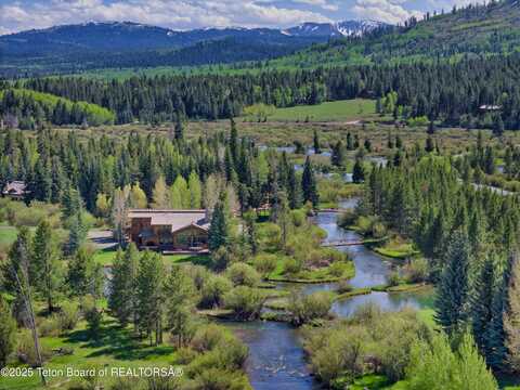 590 S SANDHILL CRANE Road, Wilson, WY 83014