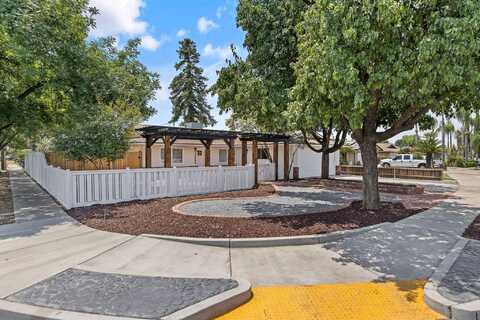 1355 E Birch Avenue, Tulare, CA 93274