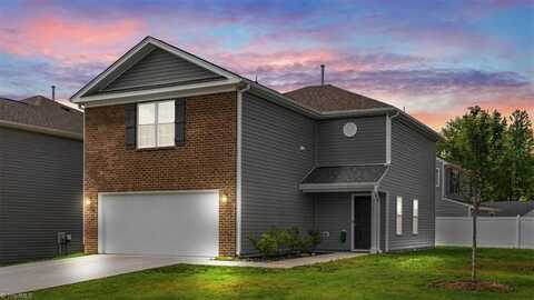 824 Sage Hill Drive, Jamestown, NC 27282