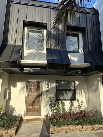 5555 Ludlam Rd, South Miami, FL 33155