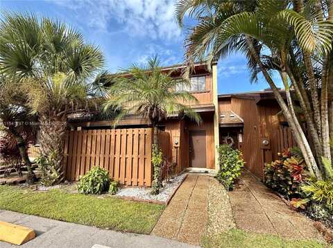 4192 SW 87th Ter, Davie, FL 33328