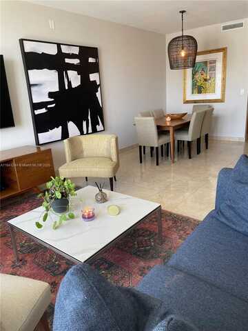 801 Brickell Key Blvd, Miami, FL 33131