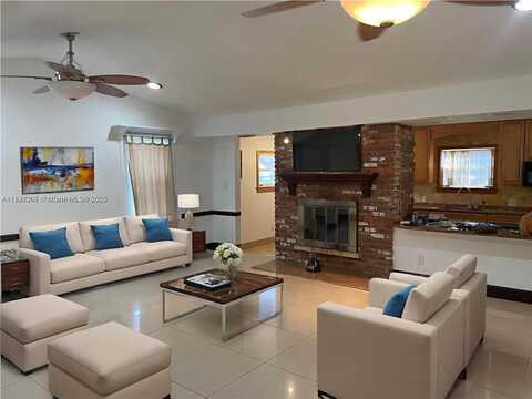 258 SW 1st Ct, Dania Beach, FL 33004