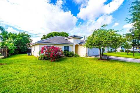 9012 SW 20th Pl, Miramar, FL 33025