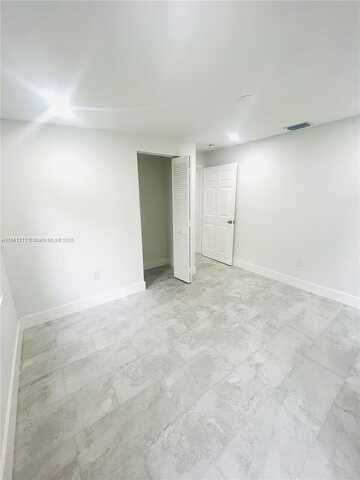 8000 NW 11th Ave, Miami, FL 33150