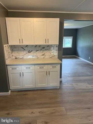 236 LARCHMONT DRIVE, DELANCO, NJ 08075