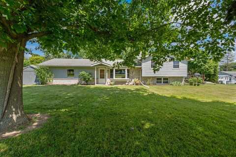 N4029 Vista Rd, Sullivan, WI 53178