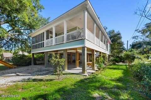 100 Church Street, Bay Saint Louis, MS 39520