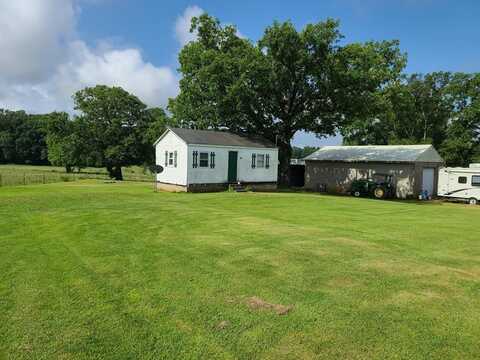 503 Bain Road, BIG SANDY, TN 38221