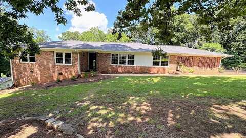 212 Druid Hills Road, Anniston, AL 36207