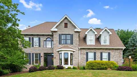 305 Jefferson St, Export, PA 15632