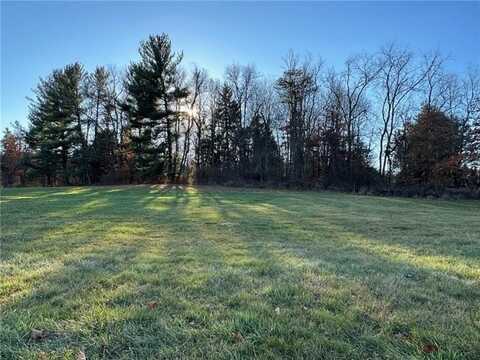 418 Myoma Rd, Adamstown, PA 16046