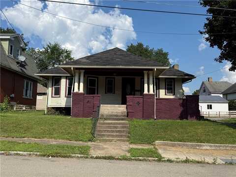 706 Young St, New Castle, PA 16101