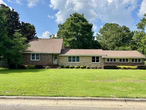 513 E Westbrook Street, Wallace, NC 28466