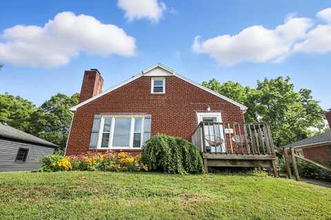 706 W Harding Road, Springfield, OH 45504
