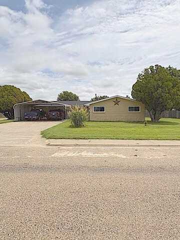 214 Cherry Street, Darrouzett, TX 79024