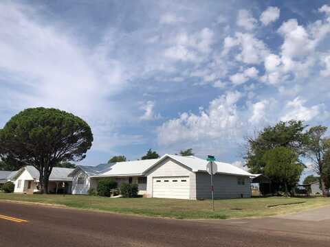 1401 Haskell Street, Wellington, TX 79095