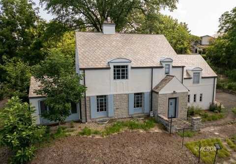 1 Northwood Dr, Athens, OH 45701