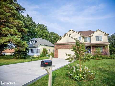 37440 Curwood, Sterling Heights, MI 48310