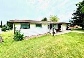 1214 St John St, Faulkton, SD 57438