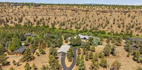 8090 NW Grubstake Way, Redmond, OR 97756