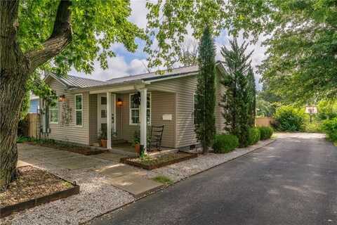 706 NW B ST, Bentonville, AR 72712