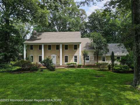 18 Seven Oaks Drive, Holmdel, NJ 07733