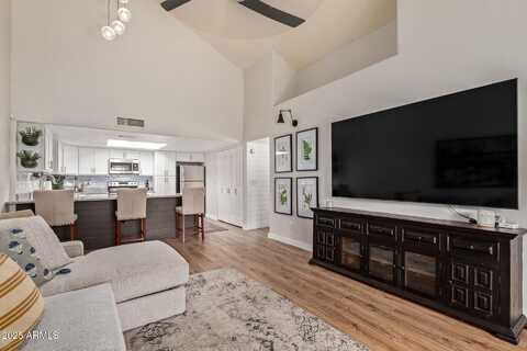 1111 W SUMMIT Place, Chandler, AZ 85224