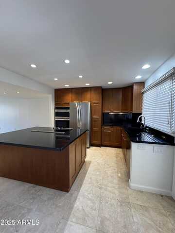 5888 N 83RD Street, Scottsdale, AZ 85250