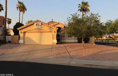 2033 S RAVEN Circle, Mesa, AZ 85209