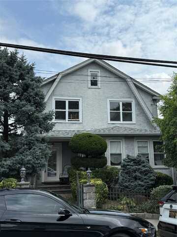 109 Greenvale Avenue, Yonkers, NY 10703