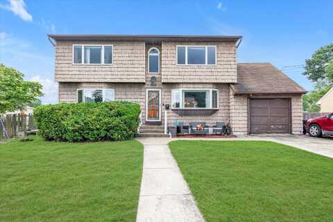 340 W 13th Street, Deer Park, NY 11729