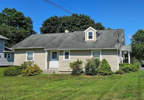47 Brookfield Ave, Center Moriches, NY 11934