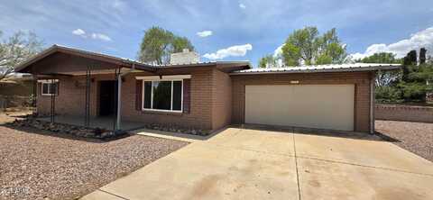1004 E MESCAL Drive, Pearce, AZ 85625