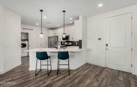 2511 W QUEEN CREEK Road, Chandler, AZ 85248