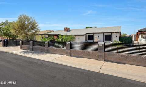 8202 W Turney Avenue, Phoenix, AZ 85033