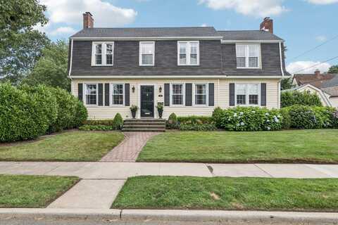 126 Chester Avenue, Garden City, NY 11530