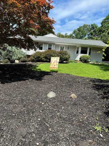 11 ESTATE, Rocky Point, NY 11778