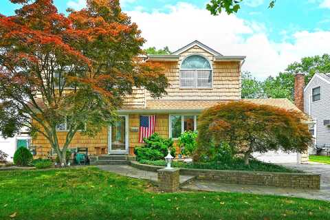 3665 Centerview Avenue, Wantagh, NY 11793