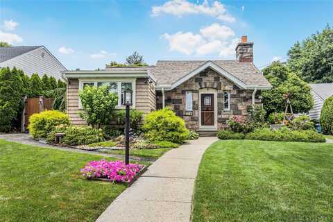 429 Park Avenue, Yonkers, NY 10703