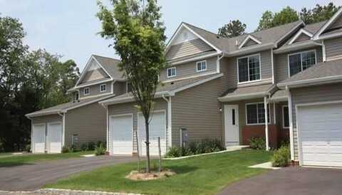 30 Stevens Place, Coram, NY 11727