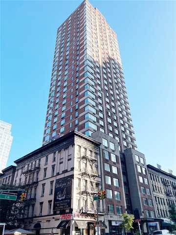 1760 2nd Avenue, New York (Manhattan), NY 10128