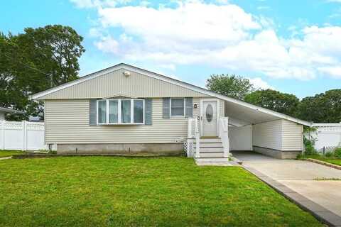 12 Jefferson Avenue, Centereach, NY 11720