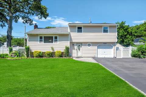 20 College Road, Selden, NY 11784
