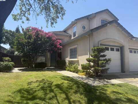 1480 Claremont Dr, Tracy, CA 95376