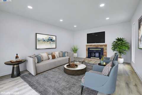 37690 Los Arboles Dr, Fremont, CA 94536
