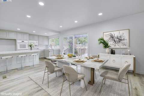 37690 Los Arboles Dr, Fremont, CA 94536