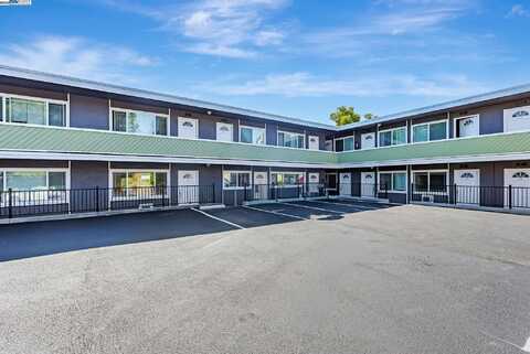 1180 Saranap Ave, Walnut Creek, CA 94595