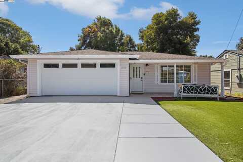 2235 Menalto Avenue, East Palo Alto, CA 94303
