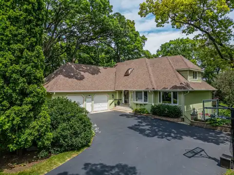 28W520 Pamela Court, West Chicago, IL 60185